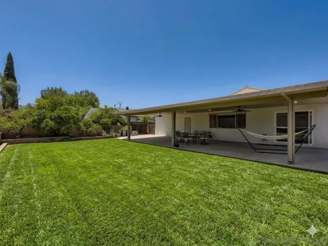 ai enhance the image - grass color enhancement