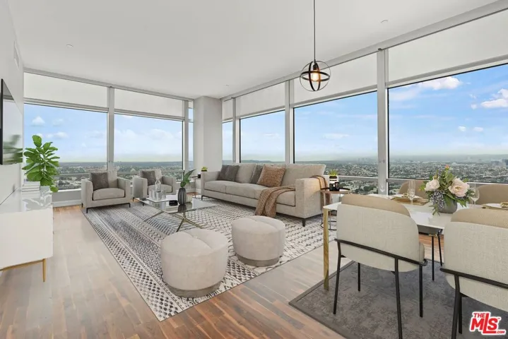 Living Room - Looking Southwes