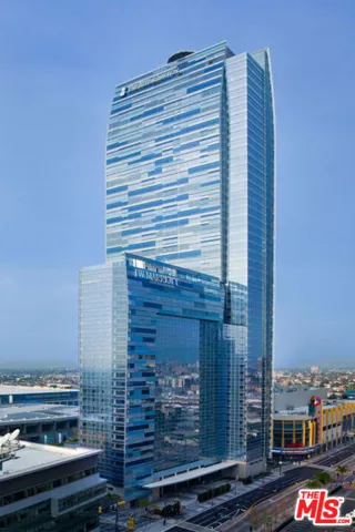 Ritz-Carlton Tower