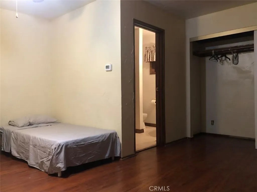 Prior picture-furnished- Bedroom 3