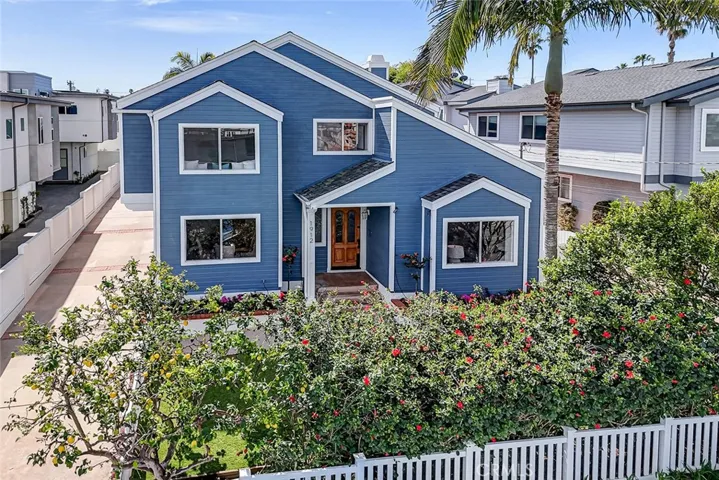 1912 Belmont Lane A, Redondo Beach, California 90278