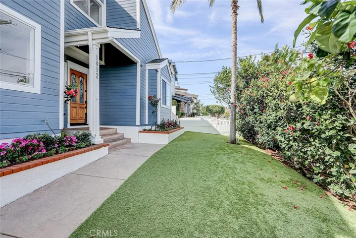 1912 Belmont Lane A, Redondo Beach, California 90278
