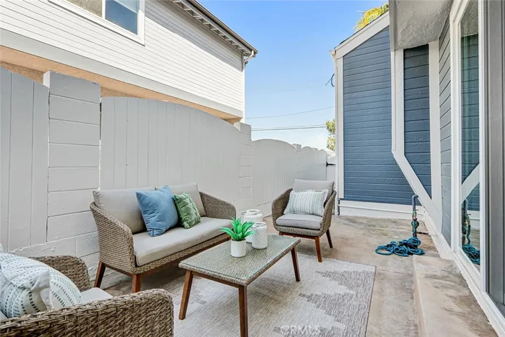 1912 Belmont Lane A, Redondo Beach, California 90278