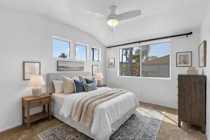 https://zimg.paragon.ice.com/ParagonImages/Property/PA/SDMLS/-516640/33/533/400/449670f8db167408a143ef0e7c49831a/3/e11f98bed5e4b8444da701d14af1cca3/-516640-3807db34-08b6-48b6-88ec-cea1ebaf05c6.JPG