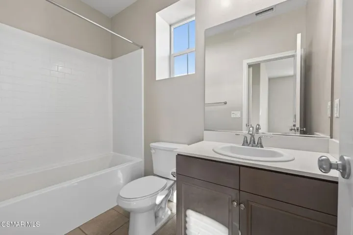 Secondary Suite Bath