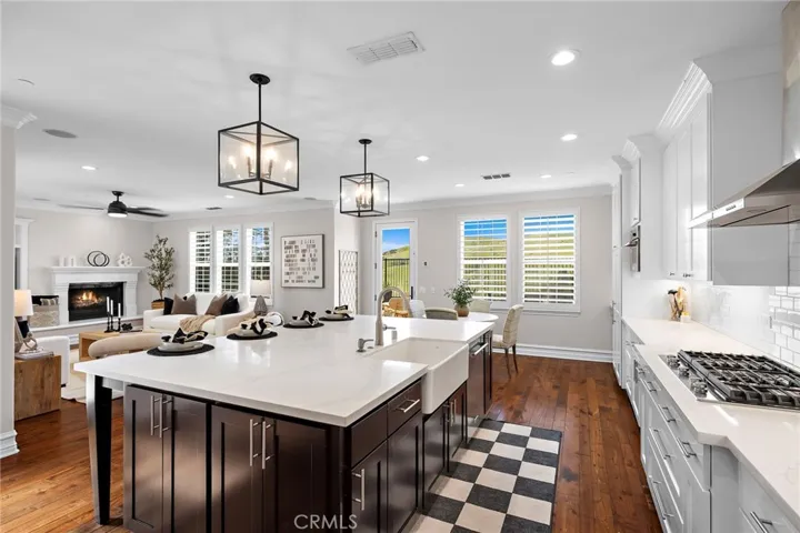 33 Christopher Street, Ladera Ranch, California 92694