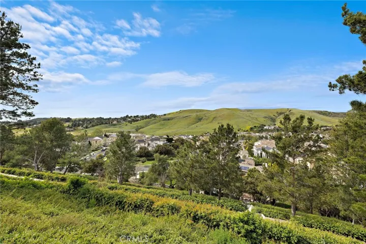 33 Christopher Street, Ladera Ranch, California 92694