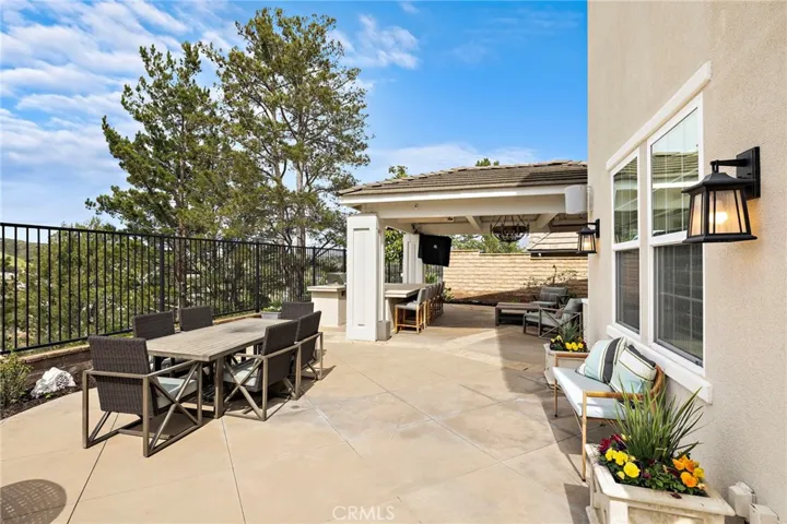 33 Christopher Street, Ladera Ranch, California 92694