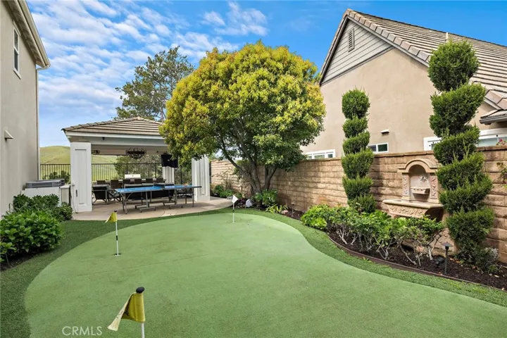 33 Christopher Street, Ladera Ranch, California 92694