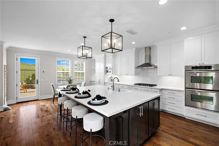 33 Christopher Street, Ladera Ranch, California 92694