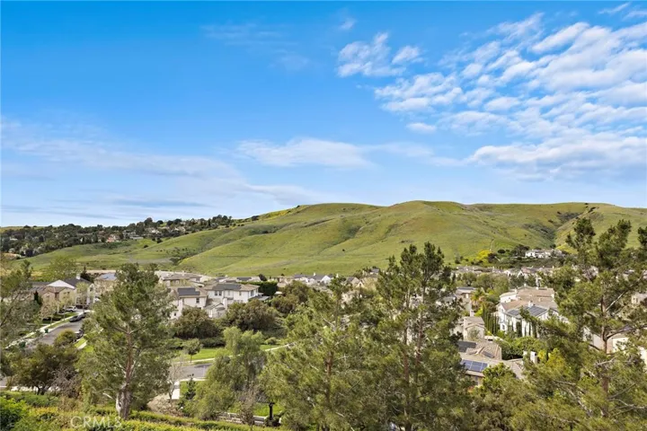 33 Christopher Street, Ladera Ranch, California 92694