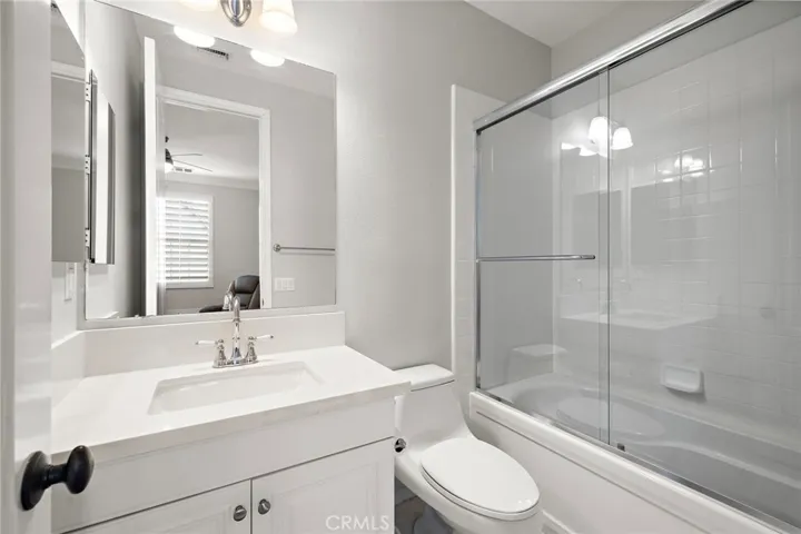 33 Christopher Street, Ladera Ranch, California 92694