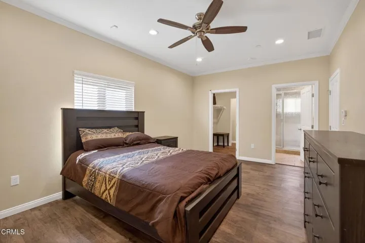 22-web-or-mls-Upmarket Media-10755Whe064