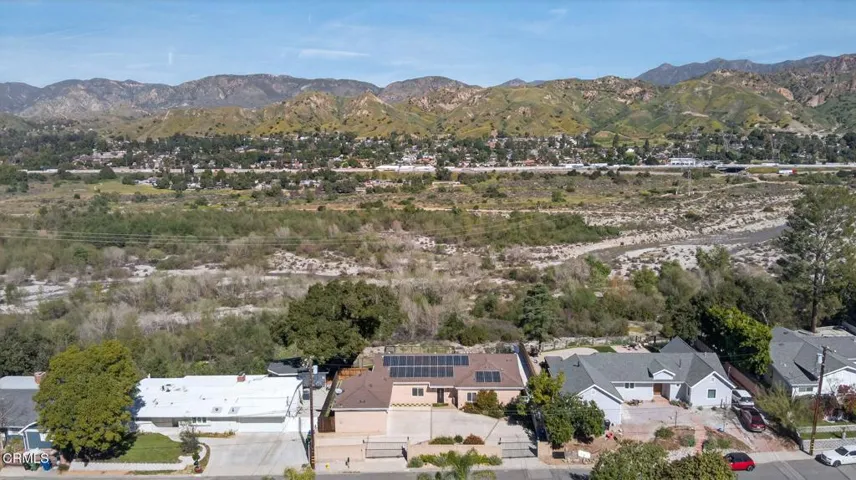 44-web-or-mls-Upmarket Media-10755Whe-ae