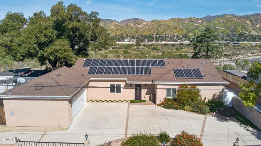 38-web-or-mls-Upmarket Media-10755Whe-ae