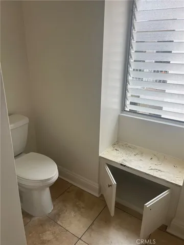 Primary bedroom bathroom