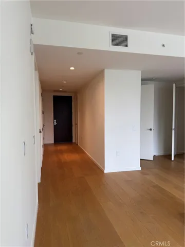 877 Francisco Street 1606, Los Angeles, California 90017