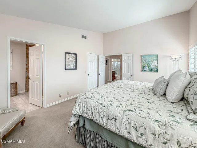 iPrimary Bedroom Suite2