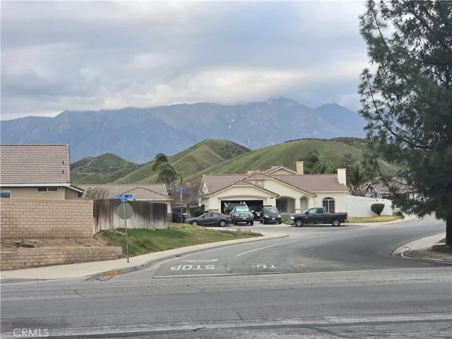 View just to the north of Mountain Springs.