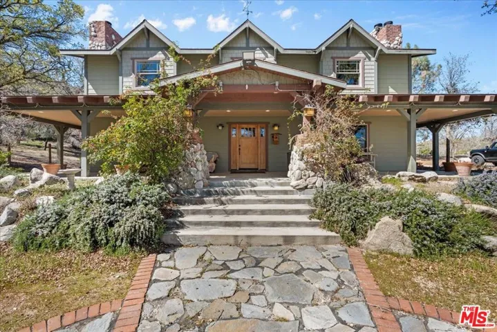 28200 Pine Canyon Road, Lake Hughes, California 93532