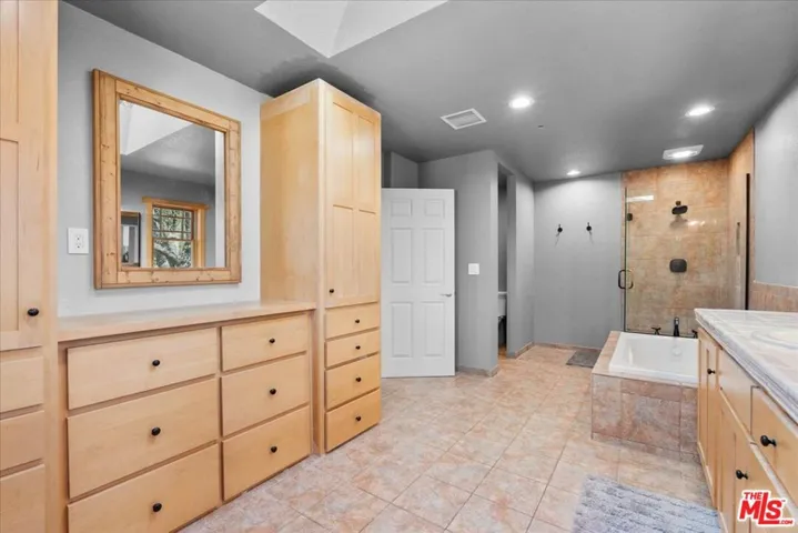 28200 Pine Canyon Road, Lake Hughes, California 93532
