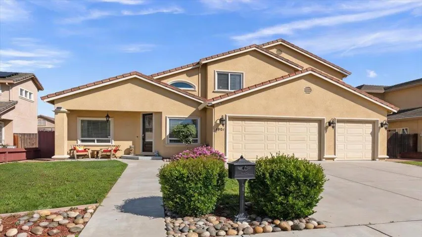 1901 Calistoga Drive, Hollister, California 95023