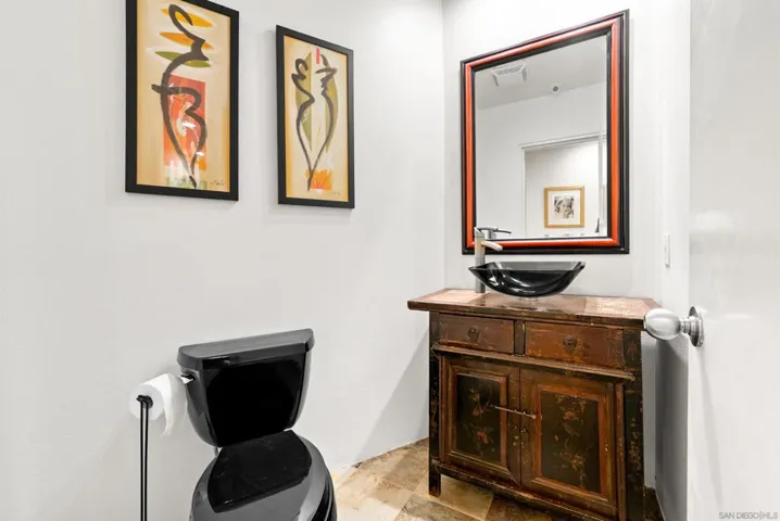 Powder room