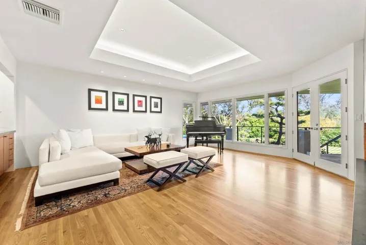 Entertain in the spacious dining room and living room with a Steinway & Sons piano