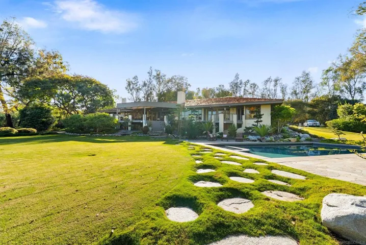 Rancho Santa Fe is home to several prestigious golf courses, including the exclusive Rancho Santa Fe Golf Club, The Bridges, The Crosby, Del Mar Country Club, The Farms and Fairbanks Rancho Country Club