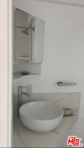 Unit 2 Bathroom