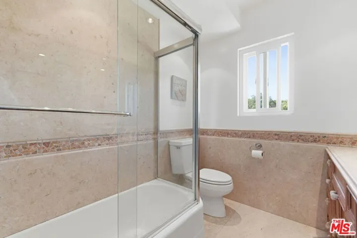 Main House Guest Bathroom