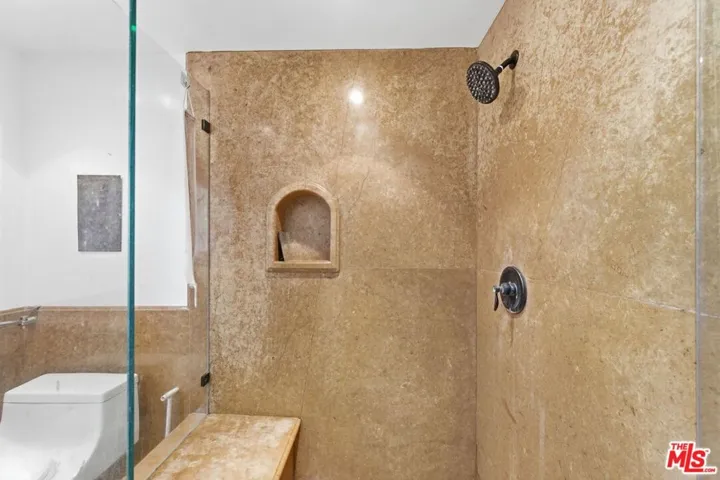 Main House Master Bathroom