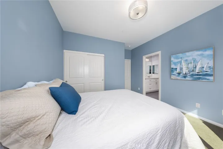 Upstairs bedroom 2