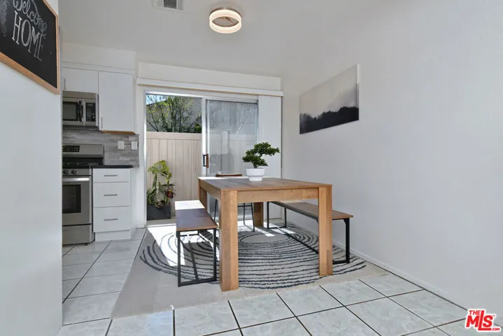 10341 Canoga Avenue 3, Chatsworth, California 91311