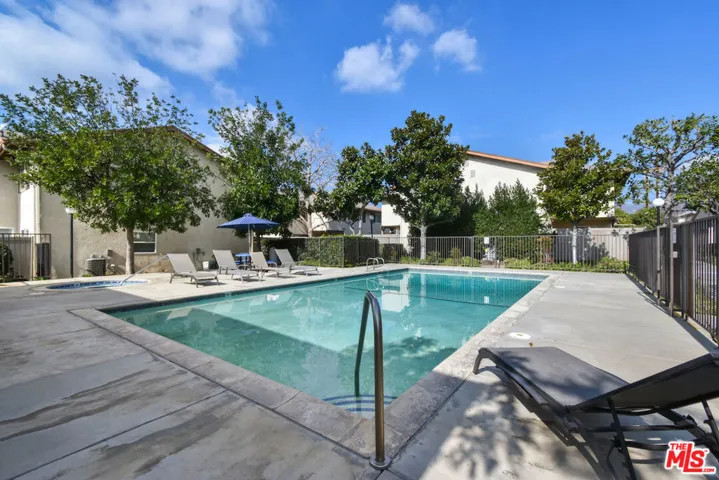 10341 Canoga Avenue 3, Chatsworth, California 91311