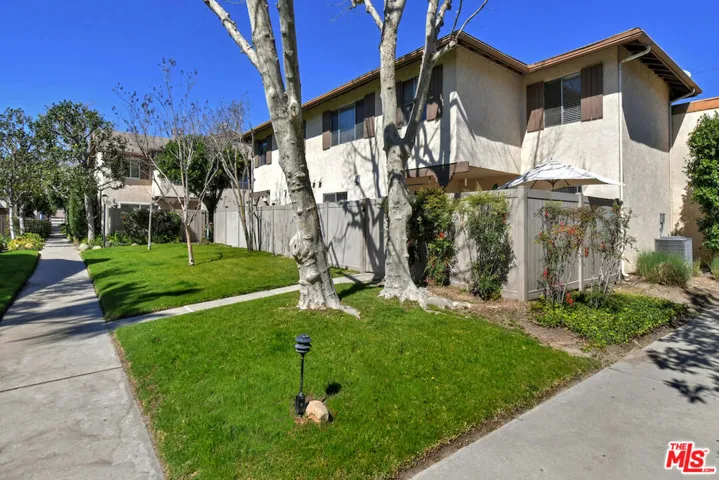 10341 Canoga Avenue 3, Chatsworth, California 91311