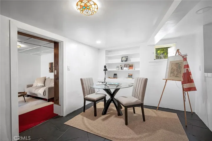 Lower-Level Suite 
kitchen ready