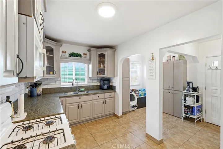 2652 109th, Lynwood, California 90262