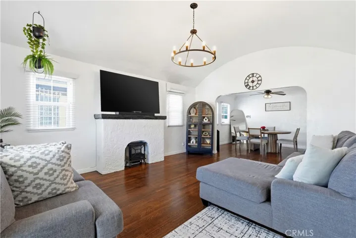 2652 109th, Lynwood, California 90262