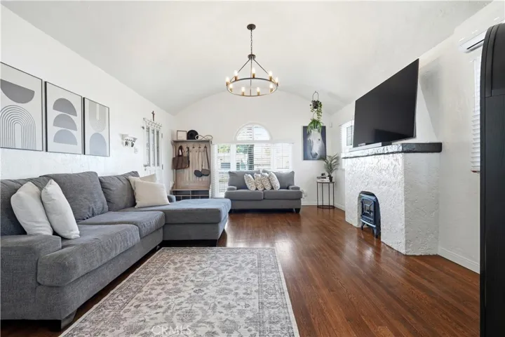 2652 109th, Lynwood, California 90262