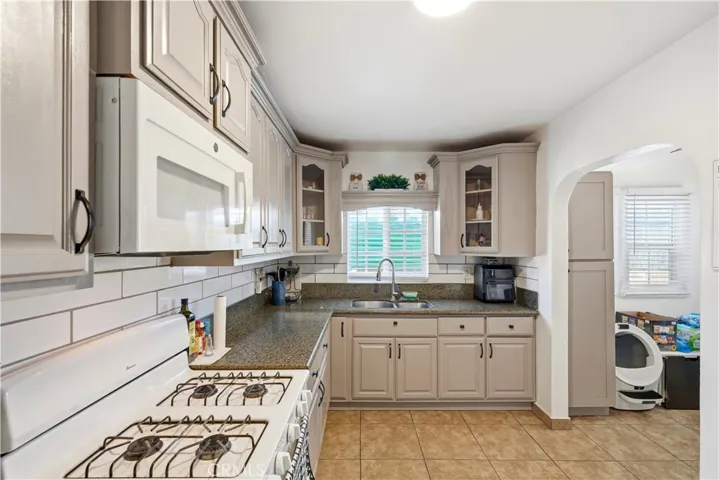 2652 109th, Lynwood, California 90262