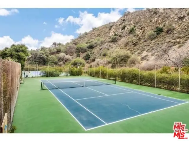 Malibu West Tennis Courts