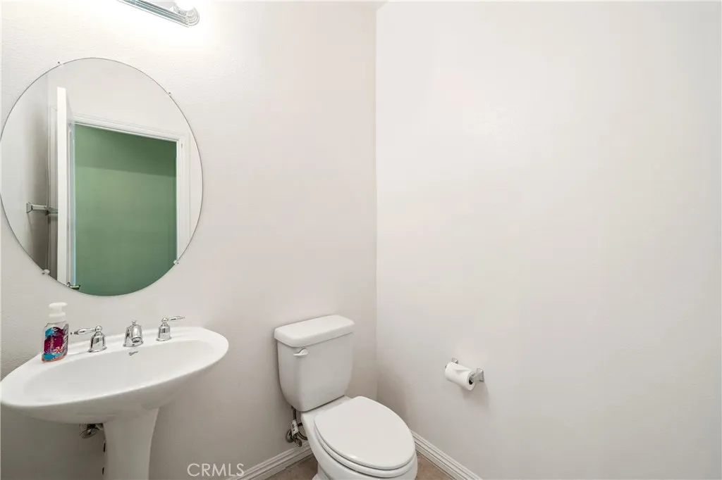 1/2 Bath