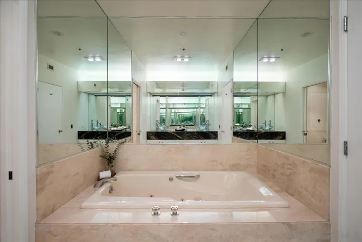 Primary Bath/Spa