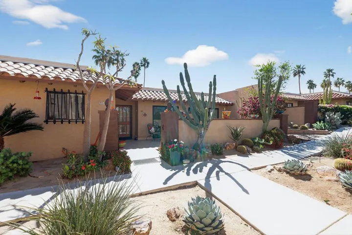 08_72795_Grass_Ct_Palm_Desert_Ca-Exterio