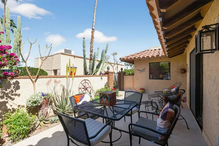 07_72795_Grass_Ct_Palm_Desert_Ca-Exterio