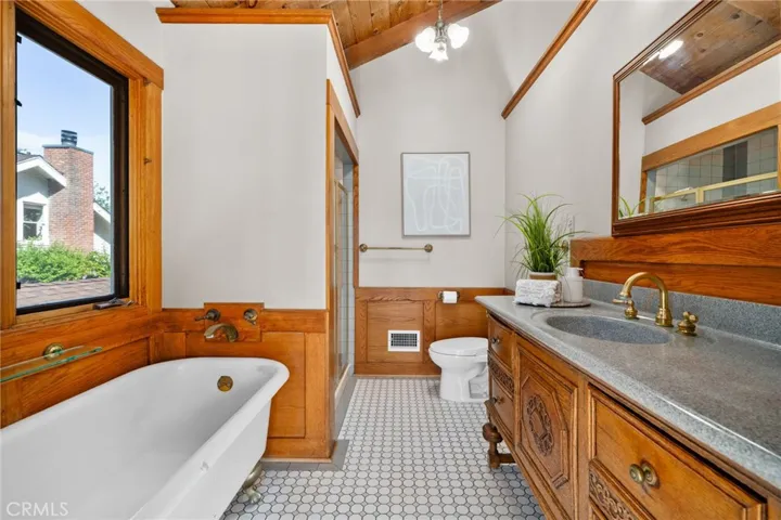 13518 Earlham Drive, Whittier, California 90602