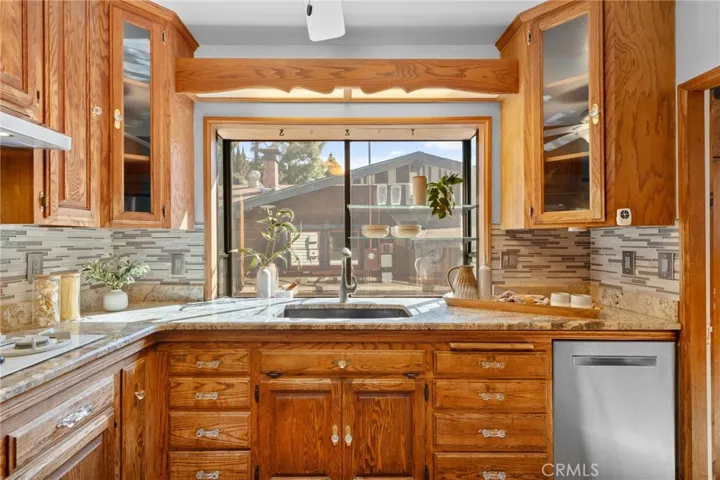 13518 Earlham Drive, Whittier, California 90602