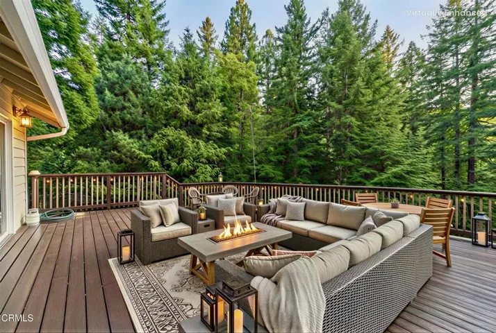 Virtually Altered Deck furnished