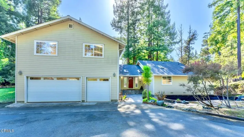 3 Car Garage